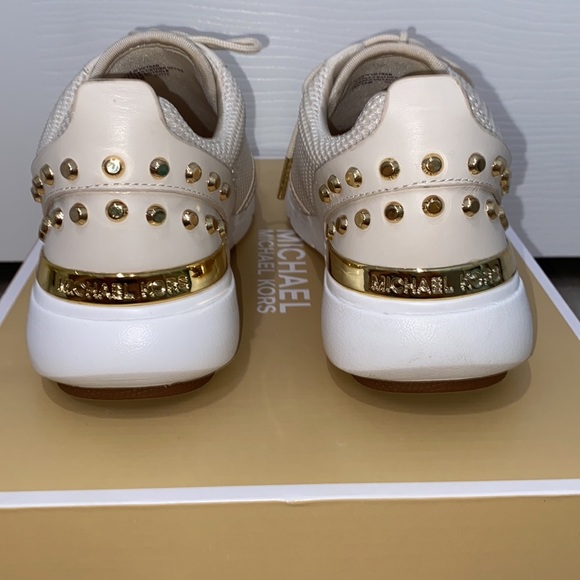 Michael Kors- Astor Trainer - Picture 3 of 6